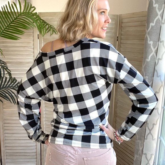 Buffalo plaid pullover - Picture 7 of 8